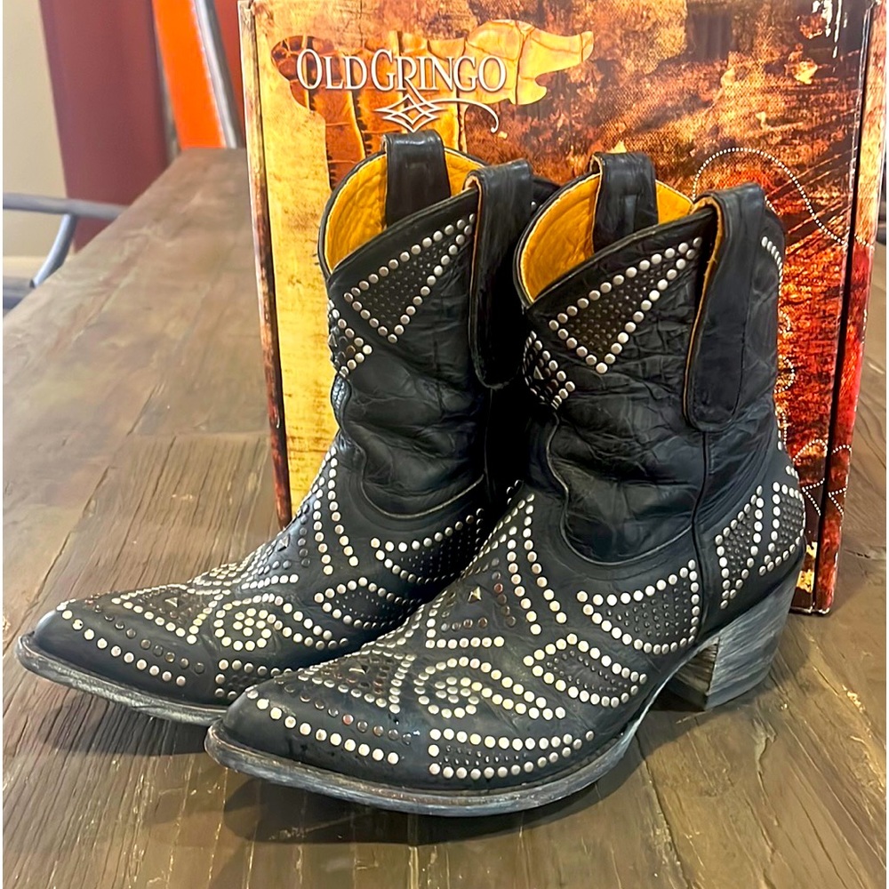 Old Gringos boots size 9.5